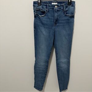 Good American GOOD LEGS SKINNY LIGHT
COMPRESSION JEANS size 8, 29” inseam